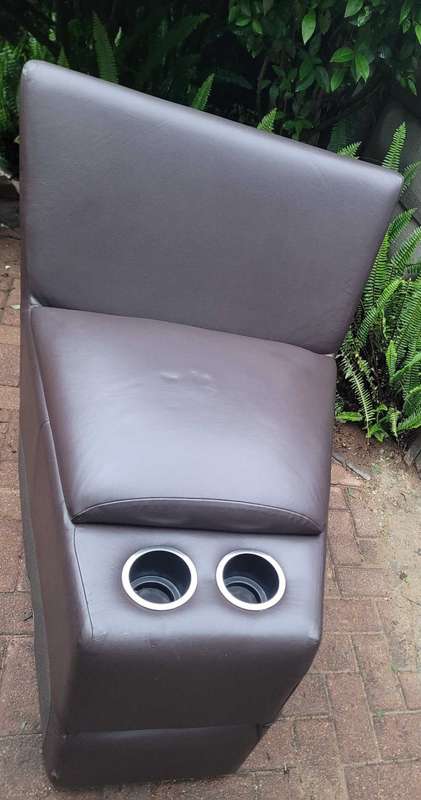 COLLECTION ONLY...100% 4-Piece GENUINE LEATHER Lazy Boy Recliners