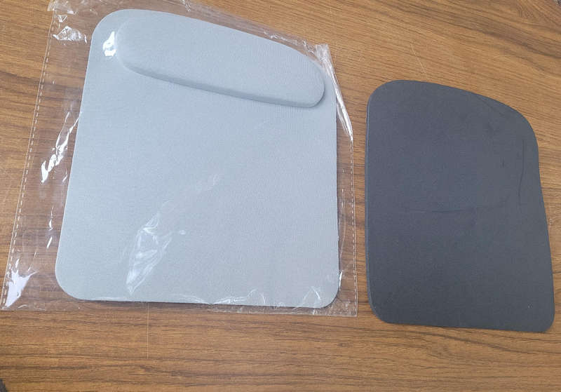 Ergonomic Mouse Pad With Wrist Support (Does Not Include Mouse). Bid Per Piece