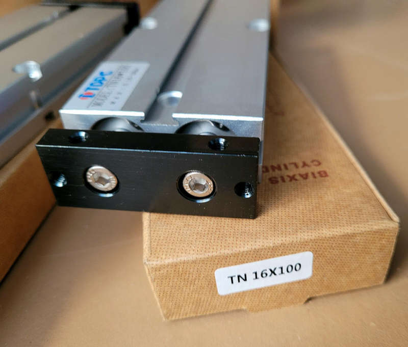 I TDPC (TN16x100) Pneumatic Air Cylinder.  (Bid Per Piece)