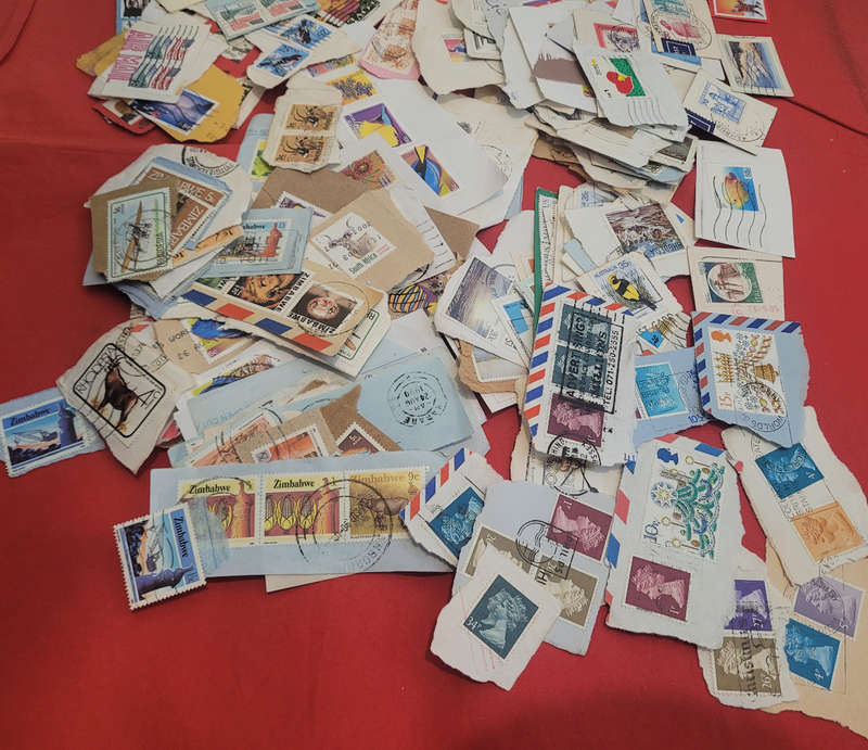 310x WORLD Stamps On Piece   (Lot 1)