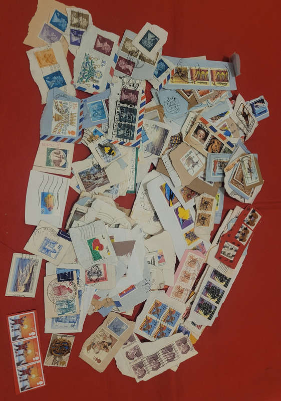 310x WORLD Stamps On Piece   (Lot 1)