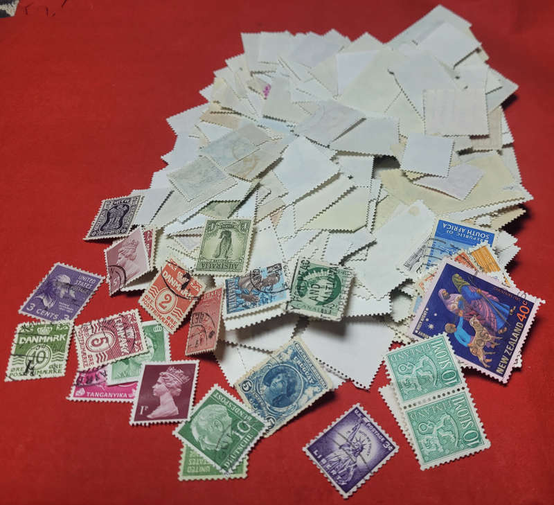 360x Bulk WORLD Mixed Stamps  (Lot 3)