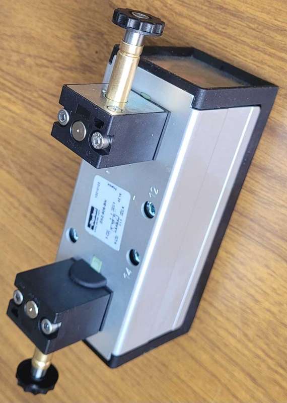 Solenoid 4-Way Air Control Valve