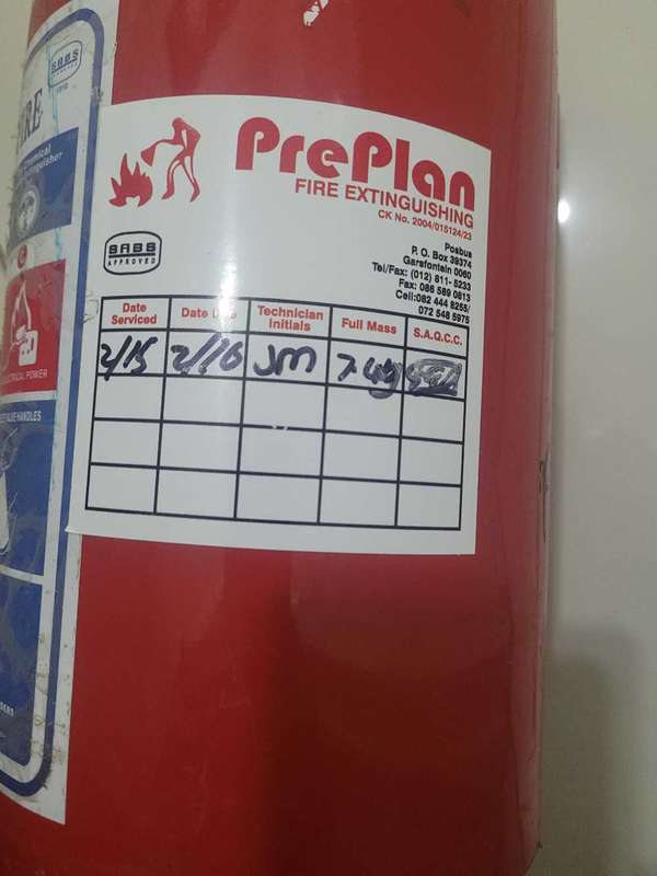 4.5 Kg FULL Fire Extinguisher. (Next Recharge Date: 2/16).  Bid Per Piece