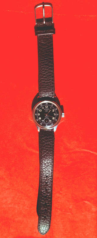 ROTARY AVENGER-17 Jewels Hand-Wound Anti-Magnetic Swiss Gents Watch. WORKING... See Description