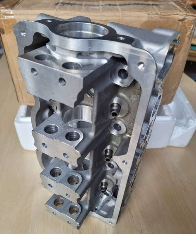 DAEWOO / CHEV ROLET 0.8 Cylinder Head (F8CV) Fuel Injection (For DAWOO MATIZ, CHEV ROLET SPARK Etc
