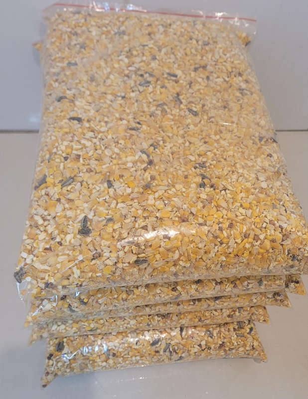 2Kg Mixed Fowl Feed (Bid Per Pack)