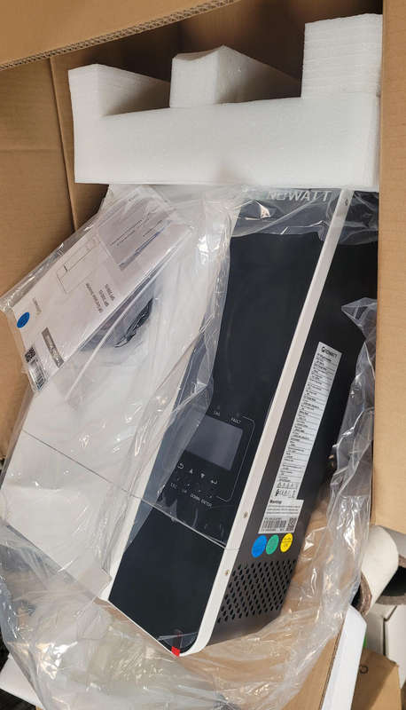 UNUSED..5Kw PV Off-Grid Growatt Inverter (SPF 5000 ES)