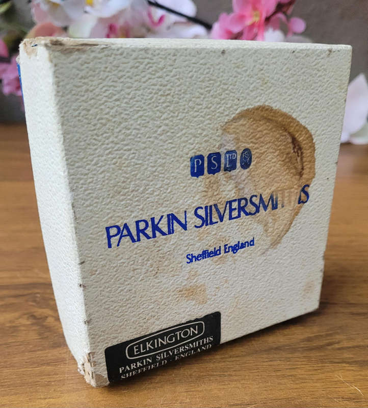 ELKINGTON PARKIN Sheffield-England Silver-Plated Bottle Coaster (As Pictured)
