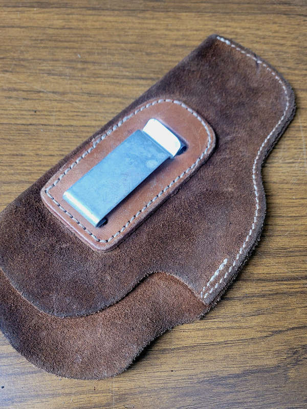 Collector`s Genuine Leather GUN HOLSTER Lot.  (Bid Per Lot)