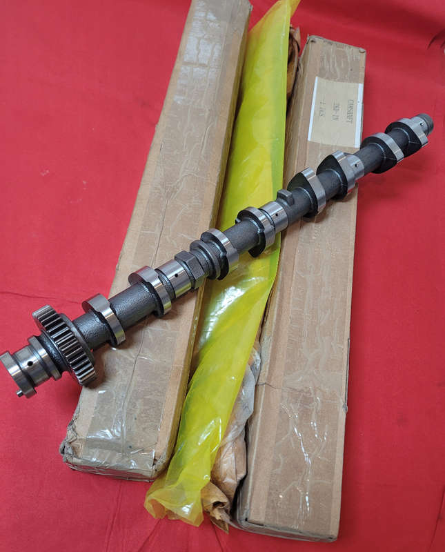 TOYOTA CAMSHAFT - For Fortuna, Hi-Ace, Hi-Lux  (2KD-IN)