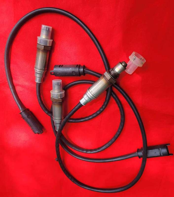 Oxygen Sensor 4-Pin (MALE), 4 wires For BMW E90 3 Series (BID PER EACH PIECE)!!!
