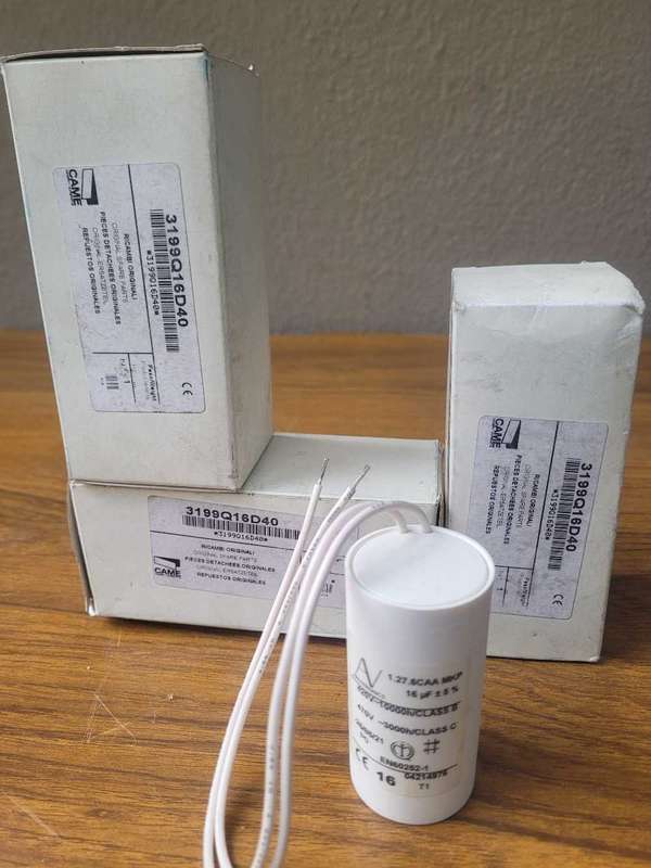 UNUSED.. CAME 16uF Capacitor (3199Q16D40)