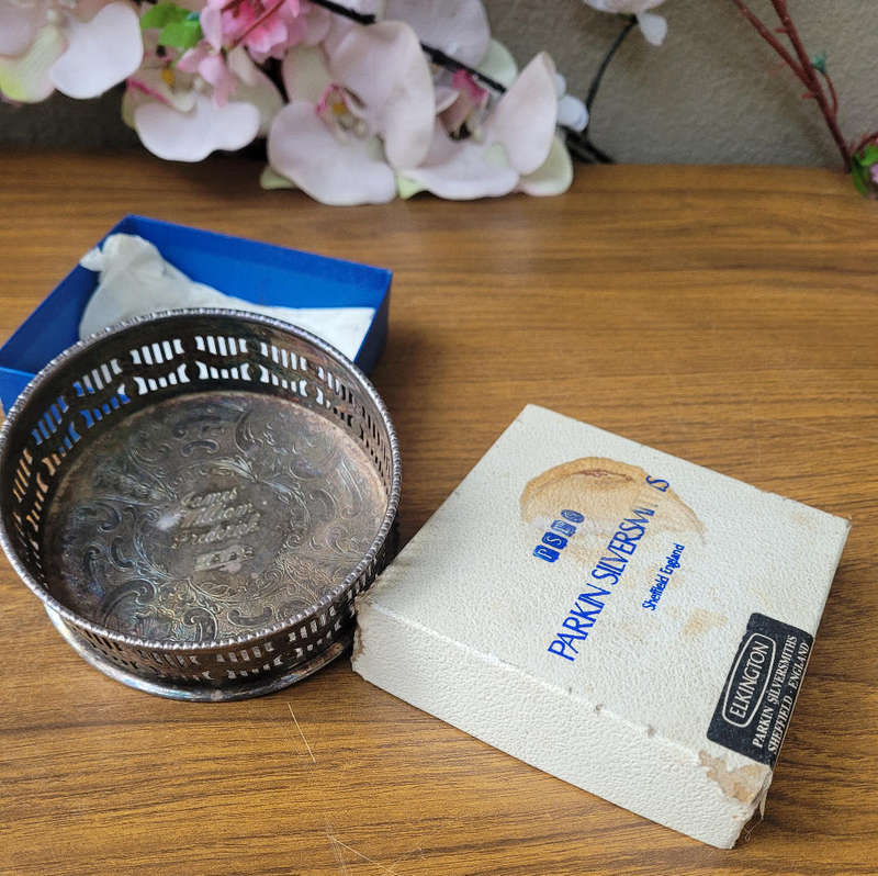 ELKINGTON PARKIN Sheffield-England Silver-Plated Bottle Coaster (As Pictured)