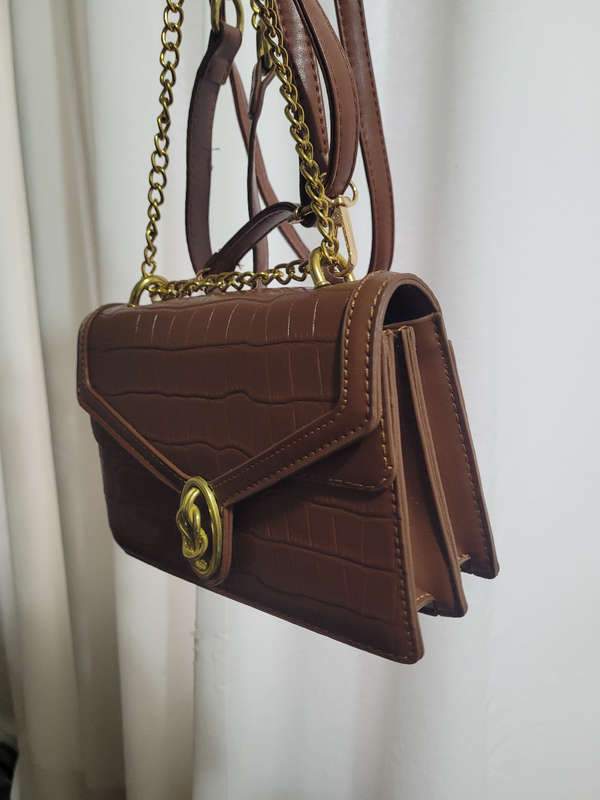 Clean-Used Ladies Retro Buckle Cross-Shoulder Bag