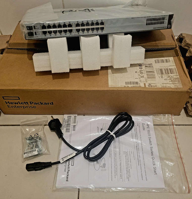 UNUSED...HP 1820 Series Quick-Start Gigabit Switch. In Original Box With Accessories (As Pictured)