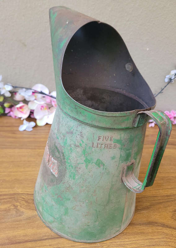 Vintage CASTROL Motor Oil Can
