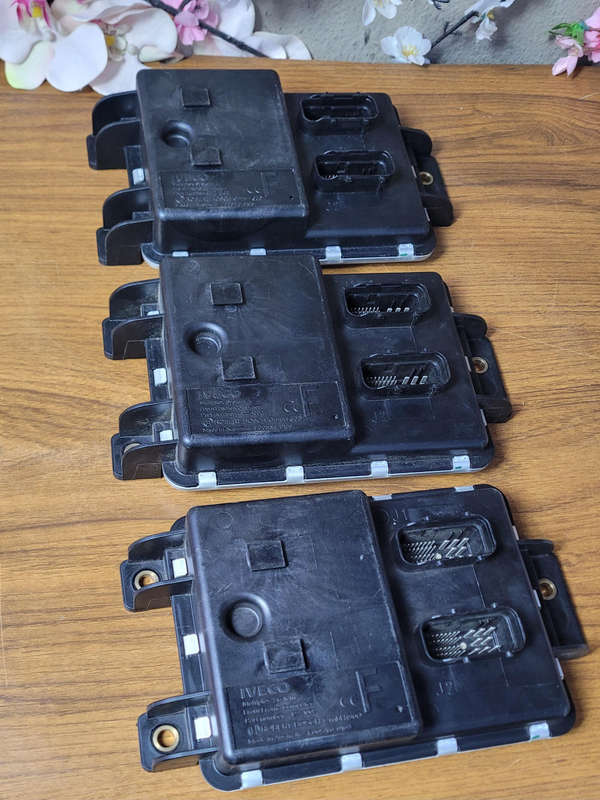 UNUSED...IVECO Multiplex  Front Frame ECU BODY COMPUTER BOX Part: 4122 1002  (Bid Per Piece)