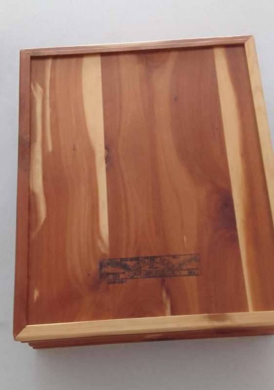 WOODEN BIBLE DISPPLAY BOX / STAND/COVER- IDEALLY FOR A FAMILY SIZE BILE