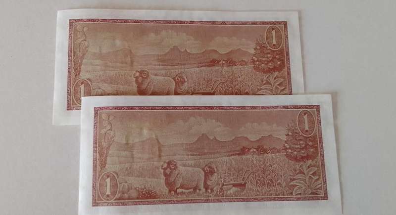 RSA ONE RAND  - TW de Jongh, (UNC/ SEQUENCED) : Consecutive Number 2 NOTES