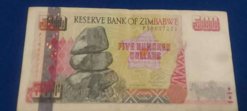 BANK OF ZIMBABWE FIVE HUNDRED DOLLARS -  CIRCULATED CONDITION - 2001 - 2 NOTES