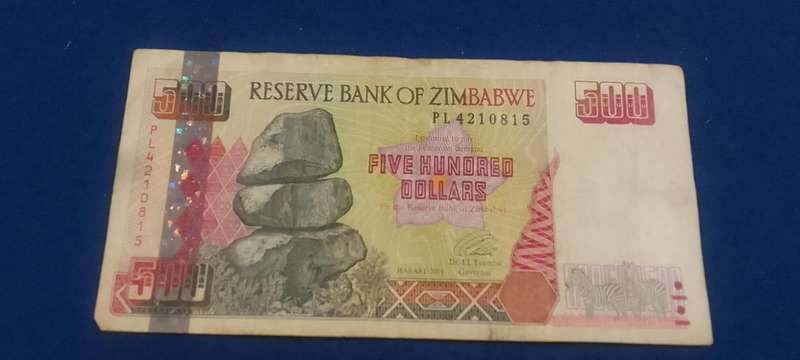 BANK OF ZIMBABWE FIVE HUNDRED DOLLARS -  CIRCULATED CONDITION - 2001 - 2 NOTES