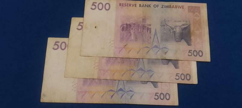 BANK OF ZIMBABWE FIVE HUNDRED DOLLARS -  CIRCULATED CONDITION - 2007 - BID PER NOTE