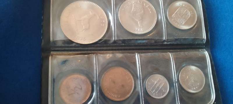 COINS OF RHODESIA SET - IN LEATHER POUCH - 1970`S