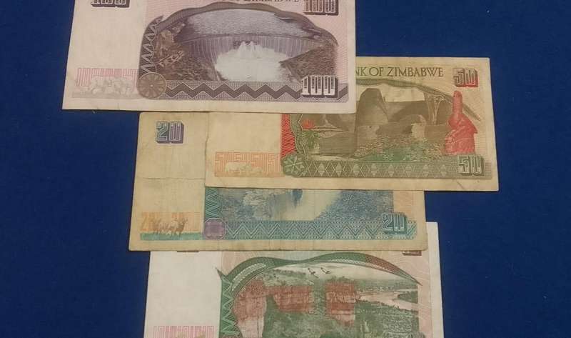 BANK OF ZIMBABWE - MIXED BANK NOTES - BID TAKES ALL