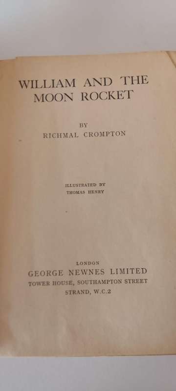 Book:  William and the moon rocket (1958  edition) - Richmal  Crompton (Classical book)
