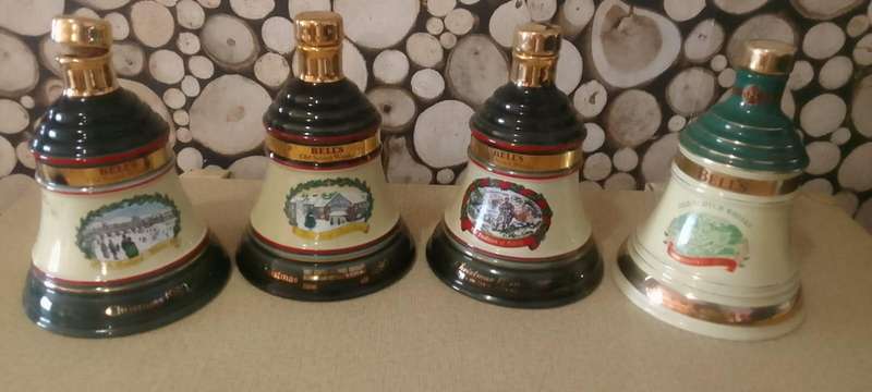 Bell's Old Whisky Vintage ceramic Decanters  - 4 Decanters: Years: 1989/ 1990 / 1996/ 1998  take all