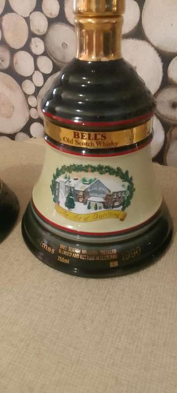 Bell's Old Whisky Vintage ceramic Decanters  - 4 Decanters: Years: 1989/ 1990 / 1996/ 1998  take all