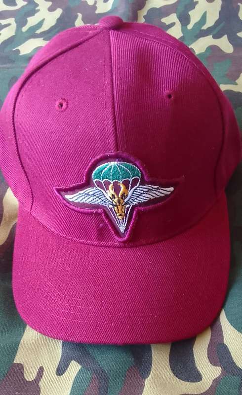 SADF - SA ARMY -  1 PARACHUTE BATTALION COMMERATIVE  CAP - one of a kind - last one left
