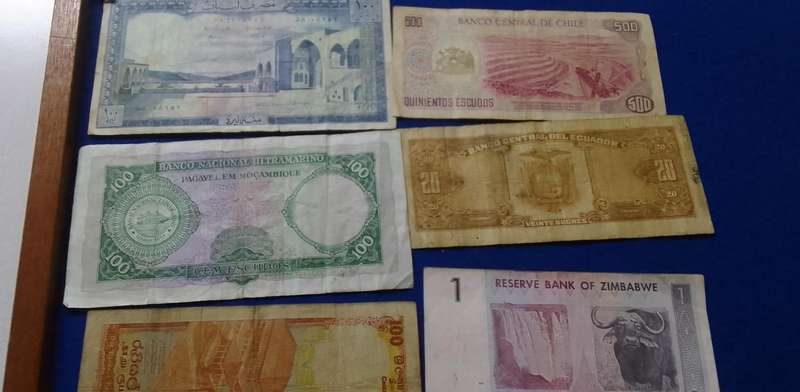 Bank of the world- 7 - notes