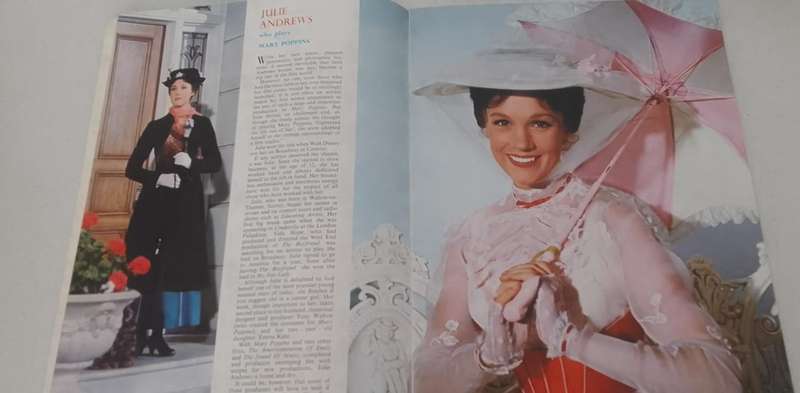 Walt Disney's Mary Poppins Movie booklet - Classical collectors item