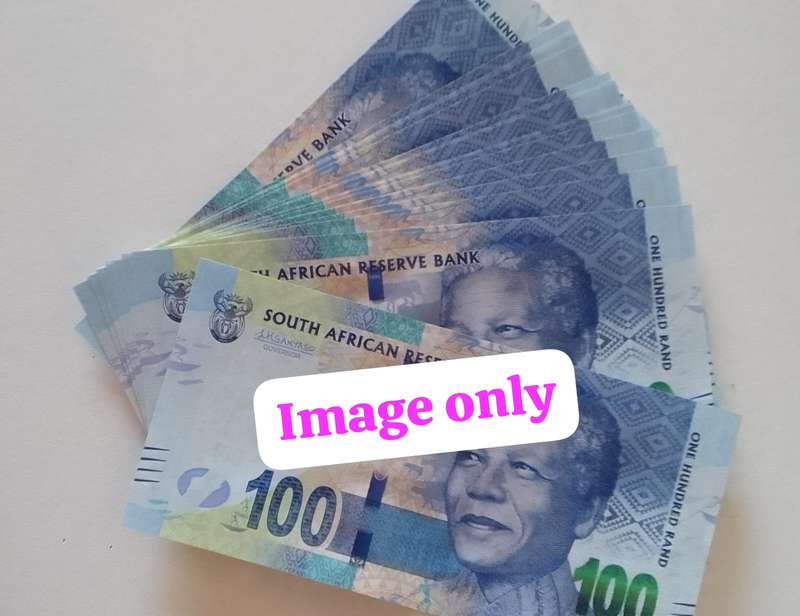 RSA ONE HUNDRED RAND NOTES - SEQUENCED ** 18 notes**CRISPY NOTES**UNC - L KGANYAGO