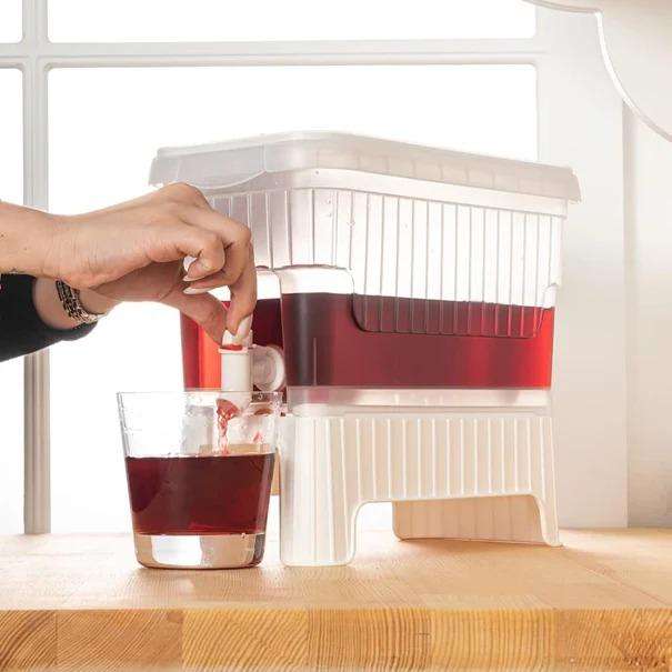 Water and Juice Dispenser