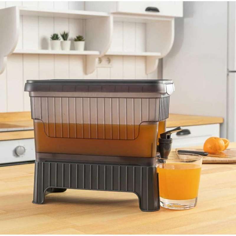 Water and Juice Dispenser