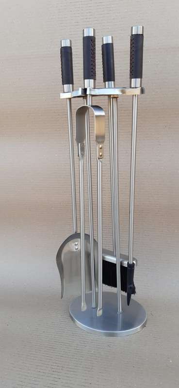 5pcs Silver Companion Set with leather handles.