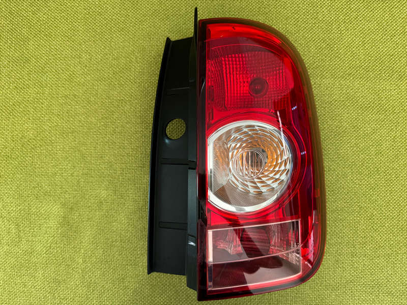 2015 Renault Duster Right Rear Tail Light - Slightly Damage