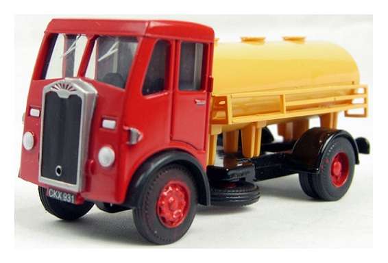 Base Toys Diecast Model AT-01 Albion Tanker Truck 1/76 OO railway