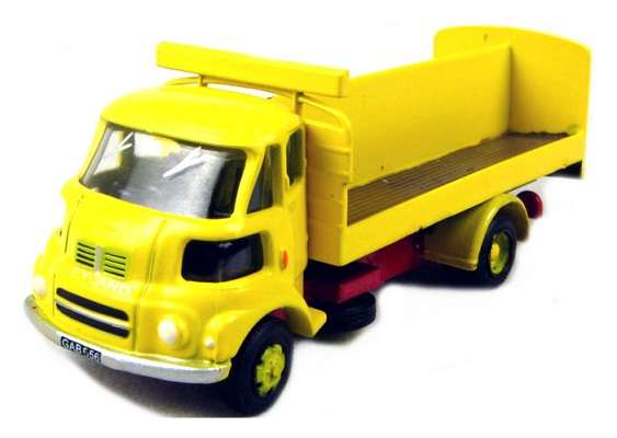 Base Toys Diecast Model TL-01 Leyland FG Drinks Truck 1/76 OO railway scale
