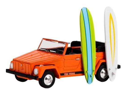 Greenlight Hobby Shop VW Volkswagen Type 181 Thing 1971 + Surfboards 1/64 scale