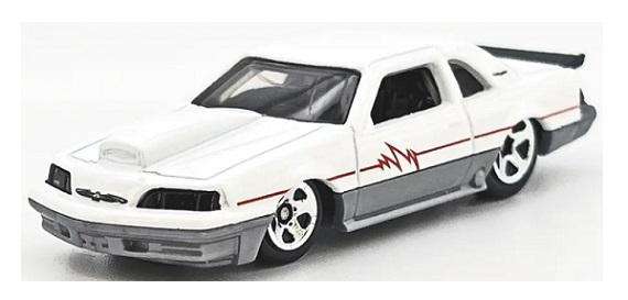 Hot Wheels 2023 56/250 Pro Street Thunderbird 1988 Matt & Debbie Hay Retro Racers