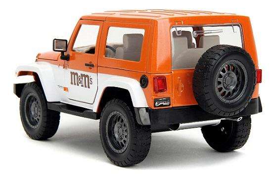 JADA 34401 Jeep Wrangler 2007 & Orange M&M's figure