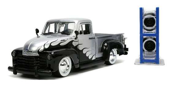 JADA 33025 Just Trucks Series Chevy Chevrolet Pickup 1953 + Spare tyres & rack 1/24 scale