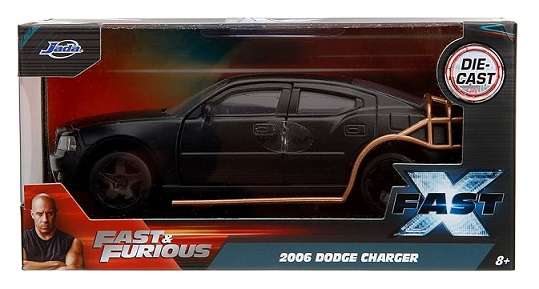 JADA Model Car 33374 Dodge Charger 2006 Heist Car Fast X Movie Film TV 1/32 scale