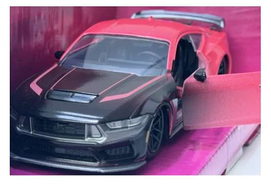 JADA 24106 Pink Slips Ford Mustang Dark Horse 2024 1/32 scale