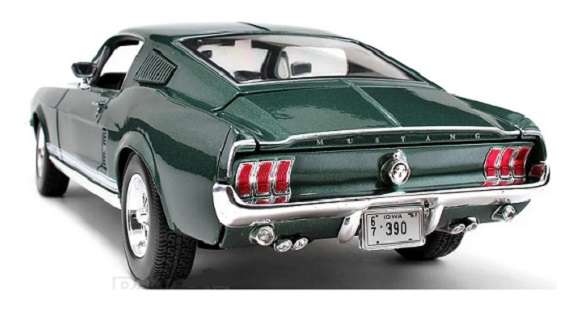 Maisto 31166 Ford Mustang GTA Fastback 1967 1/18 scale