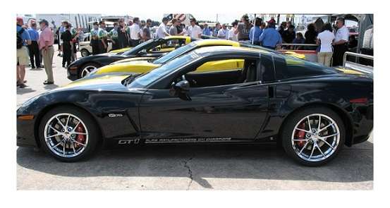 Maisto Diecast Model Car 31203 Chevy Chevrolet Corvette Z 06 GT1 Commemorative Ed 2009 1/24 scale